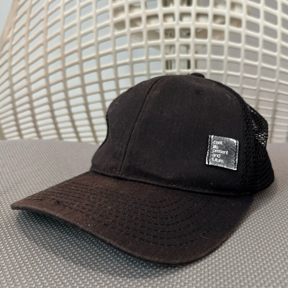 Black baseball hat